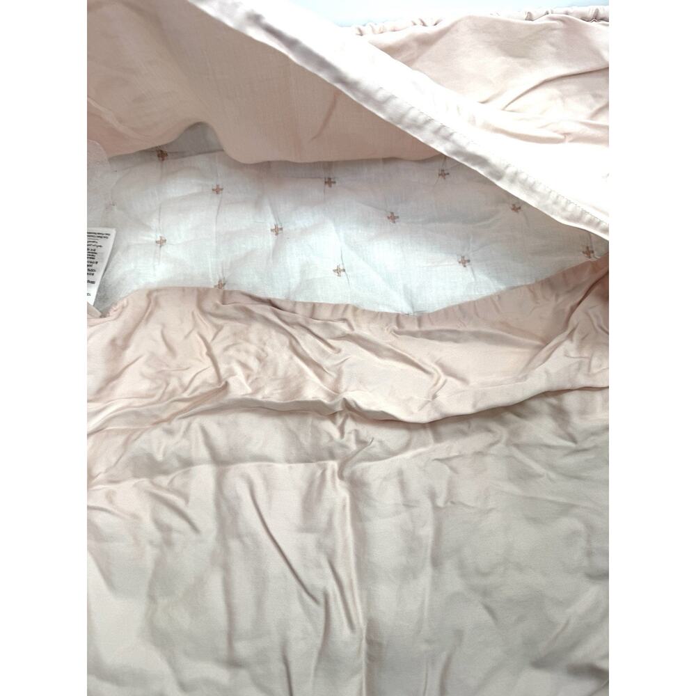 Pottery Barn Teen Microfiber Pintuck Comforter Full Queen Light Pink One Sham - Picture 6 of 7